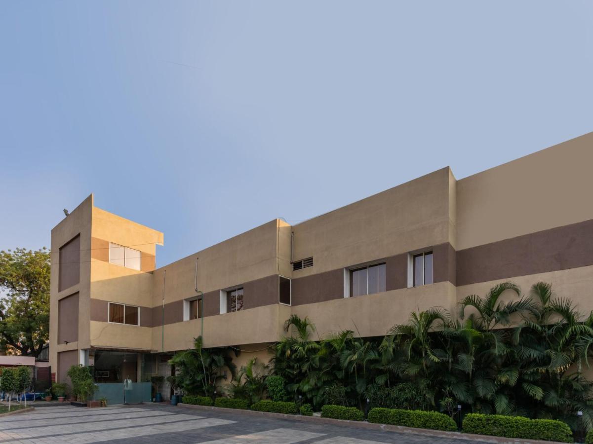 Oyo 72937 Hotel Tyagraj Agra  Dış mekan fotoğraf