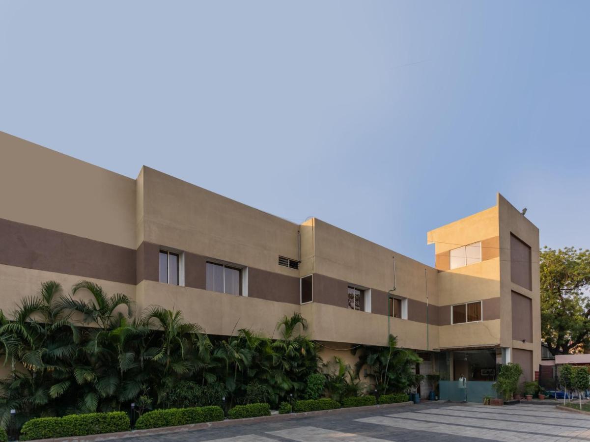 Oyo 72937 Hotel Tyagraj Agra  Dış mekan fotoğraf